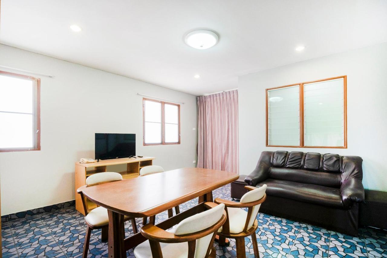 Oyo 663 Green Beach Room Pattaya Dış mekan fotoğraf