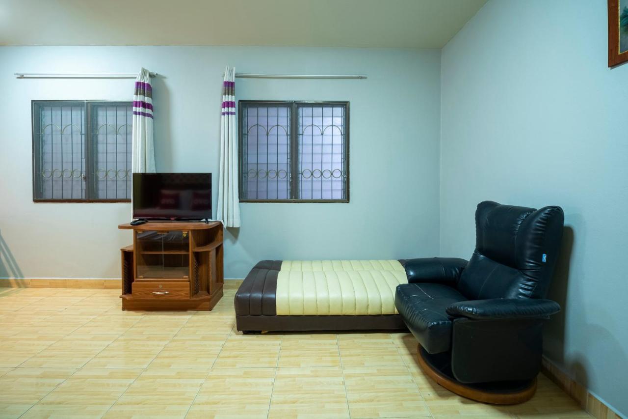 Oyo 663 Green Beach Room Pattaya Dış mekan fotoğraf
