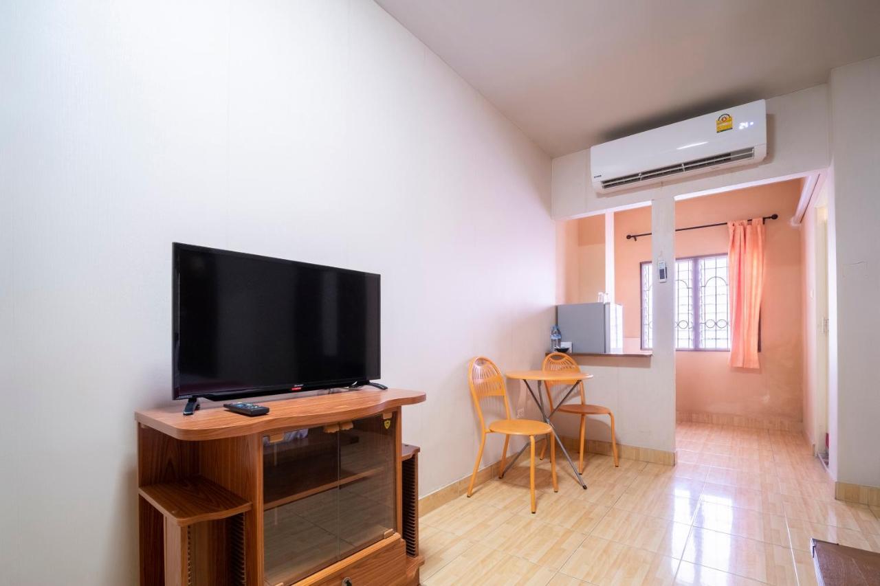 Oyo 663 Green Beach Room Pattaya Dış mekan fotoğraf