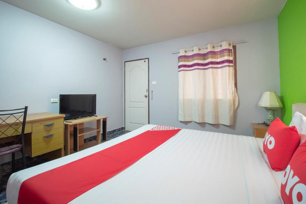 Oyo 663 Green Beach Room Pattaya Dış mekan fotoğraf